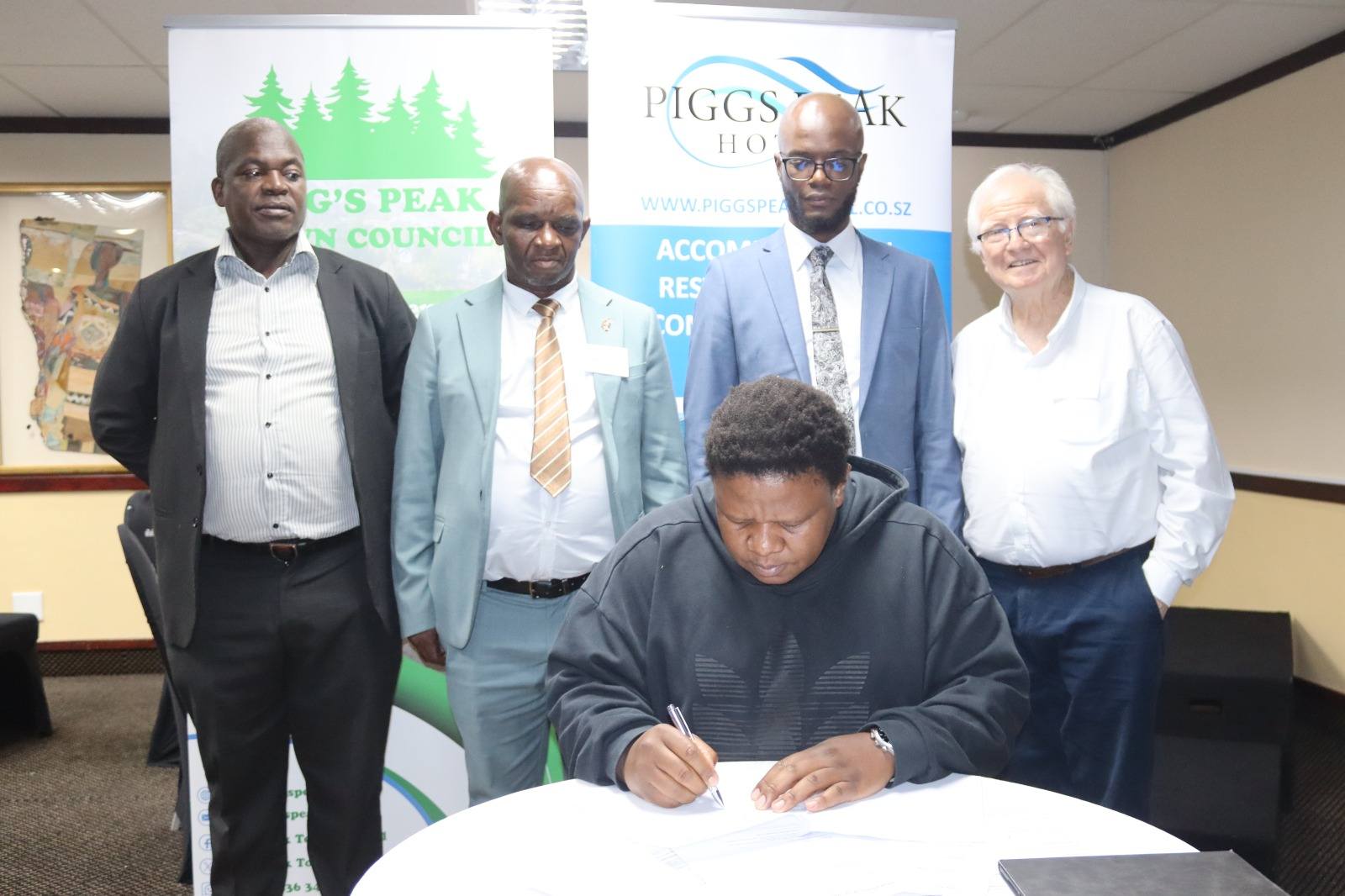 Pic no. 4 &mdash; Memorandum of Understanding Signing